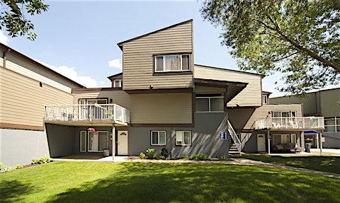107 Hillcrest Place, Edmonton, AB, T5R 5X6