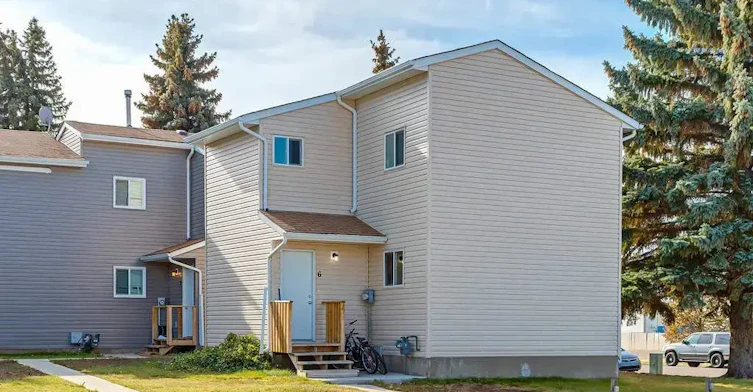30-1 Queens Way East, Brooks, AB, T1R 0P3 - 12