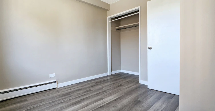 9835 106 Street NW, Edmonton, AB, T5K 0E7 - 20