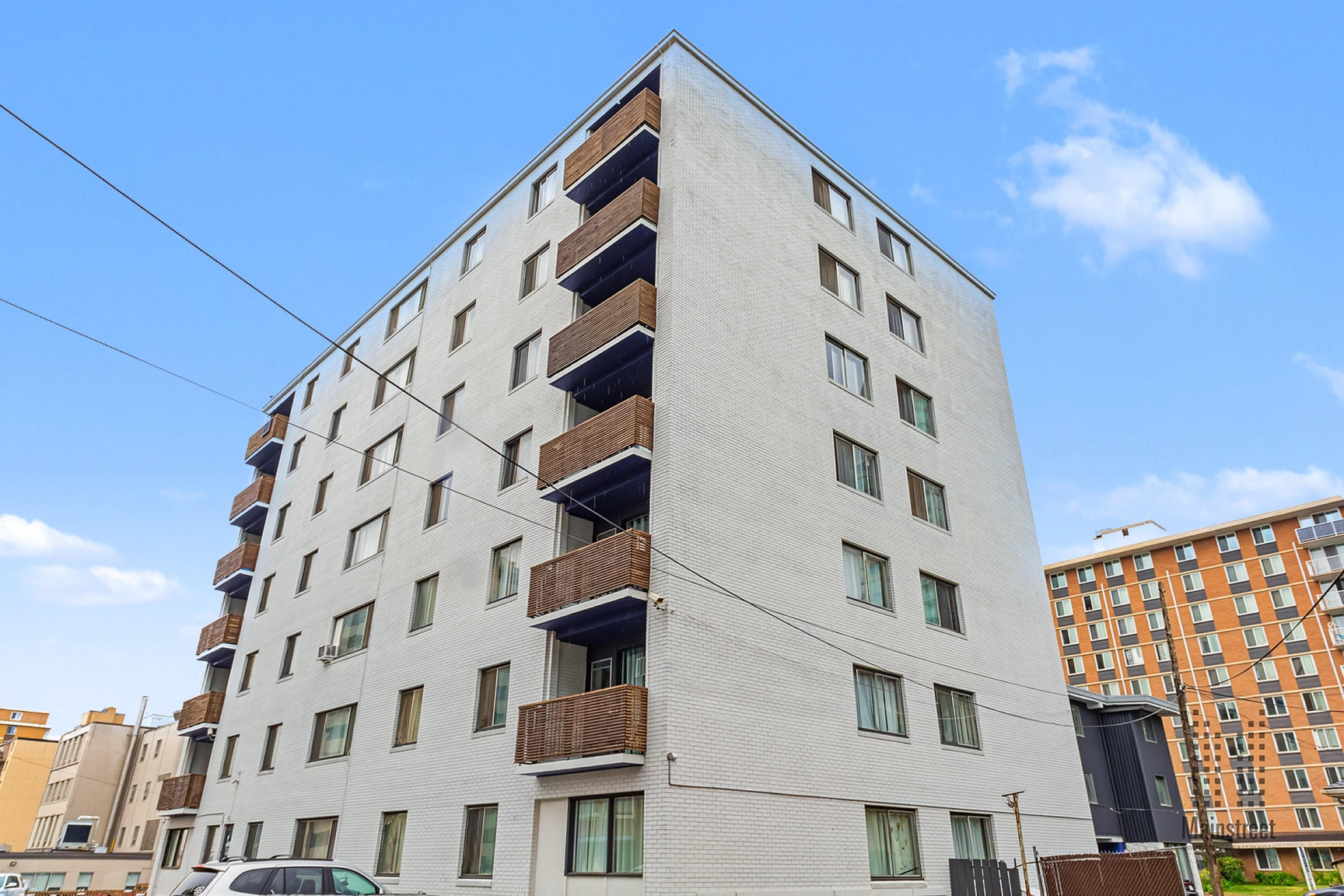 9835 106 Street NW, Edmonton, AB, T5K 0E7 - 16