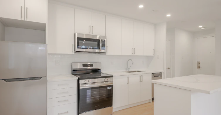 107 Redpath Avenue, Toronto, ON, M4S 2J9 - 9