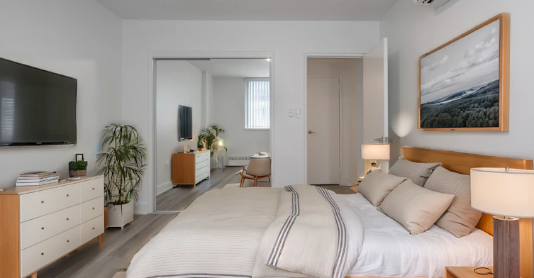 0409-161 St George Street, Toronto, ON, M5R 2M3 - 4