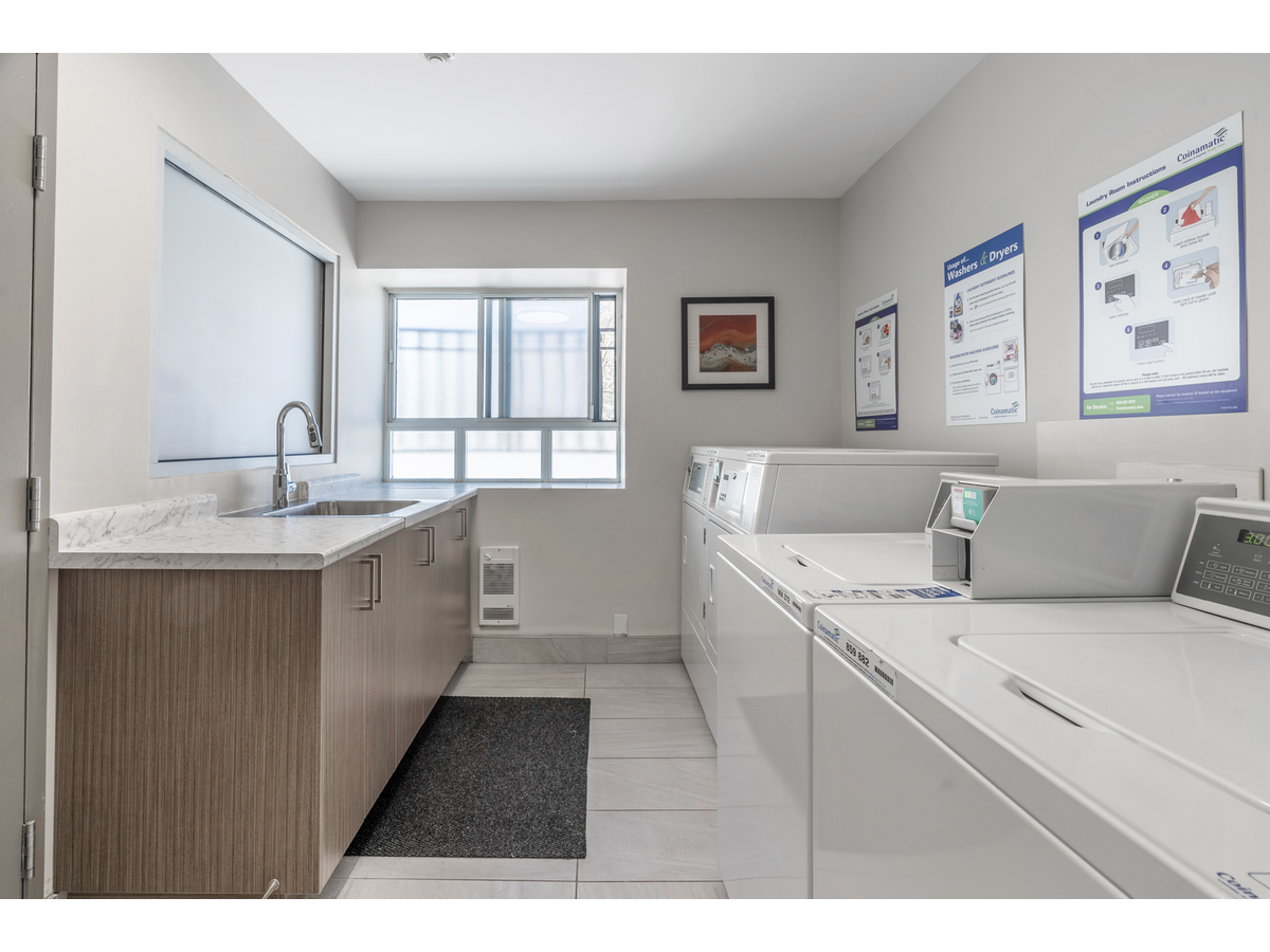 D8-608 Church Street, Toronto, ON, M4Y 2E7 - 10