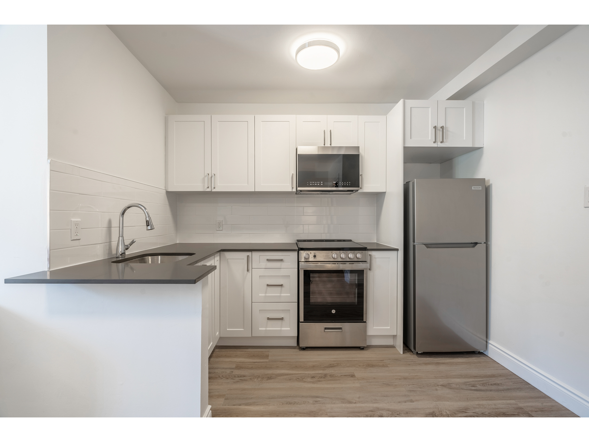 D8-608 Church Street, Toronto, ON, M4Y 2E7 - 8