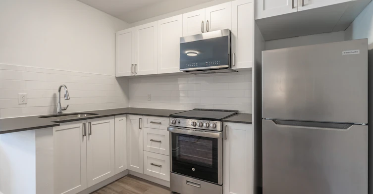 D8-608 Church Street, Toronto, ON, M4Y 2E7 - 9