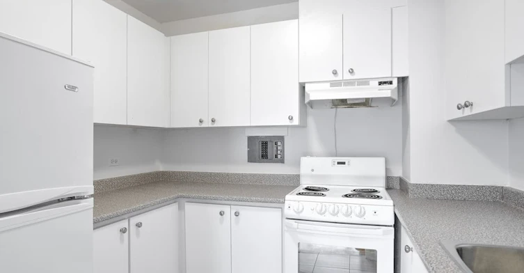 4760 De La Côte Des Neiges Chemin, Montréal, QC, H3V 1G3 - 7