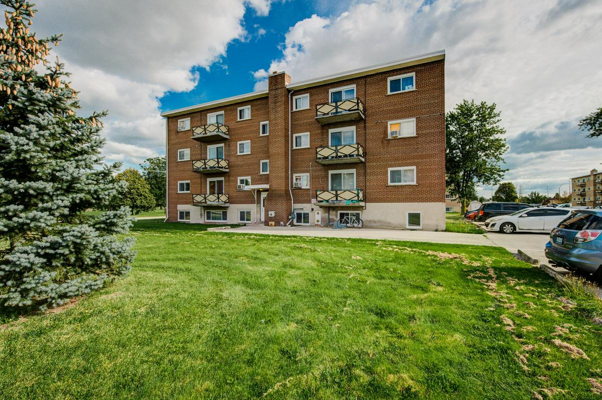 106-8-106 Borden Street, Stratford, ON, N5A 4R2 - 2