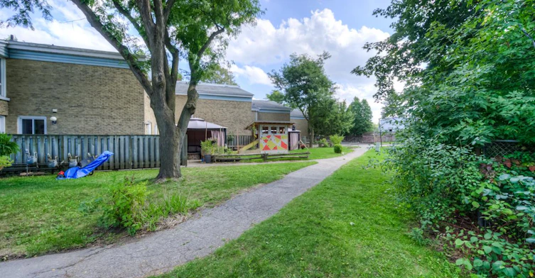 0058-99 Burns Drive, Guelph, ON, N1H 6V8