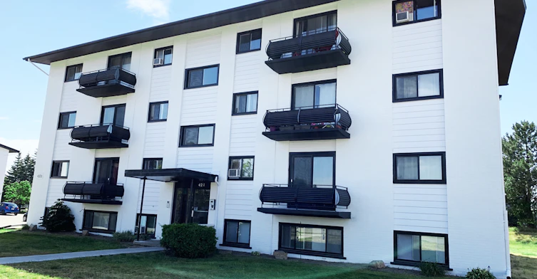 422-9-75 Milford Avenue, Waterloo, ON, N2L 3Z6
