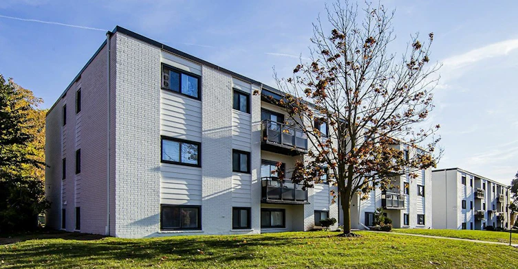 159-5-161 University Avenue East, Waterloo, ON, N2J 2W4