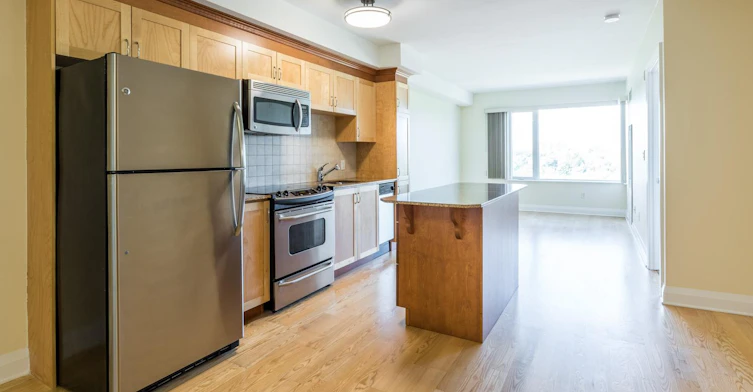 404-411 River Road North, Ottawa, ON, K1L 0A5