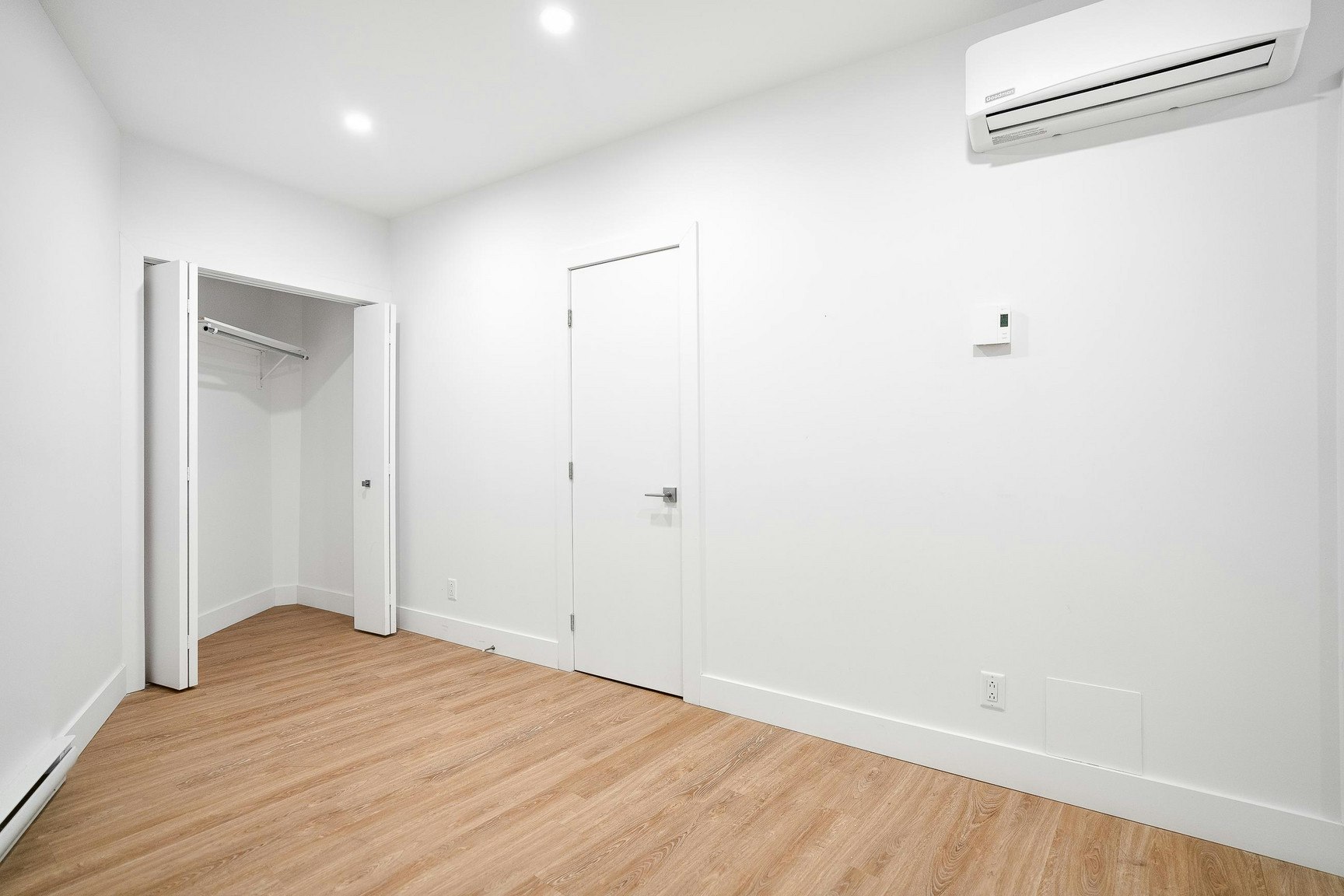 3440 Ridgewood Avenue, Montréal, QC, H3V 1C2 - 33