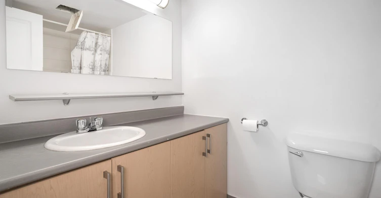 2100 Saint Marc Rue, Montréal, QC, H3H 2G6 - 7