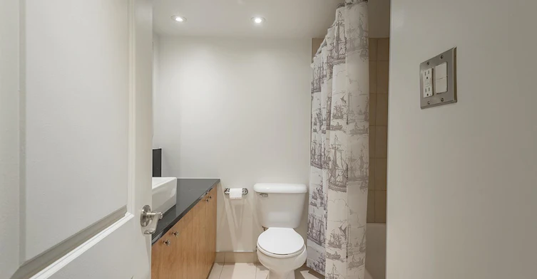 2100 Saint Marc Rue, Montréal, QC, H3H 2G6 - 8