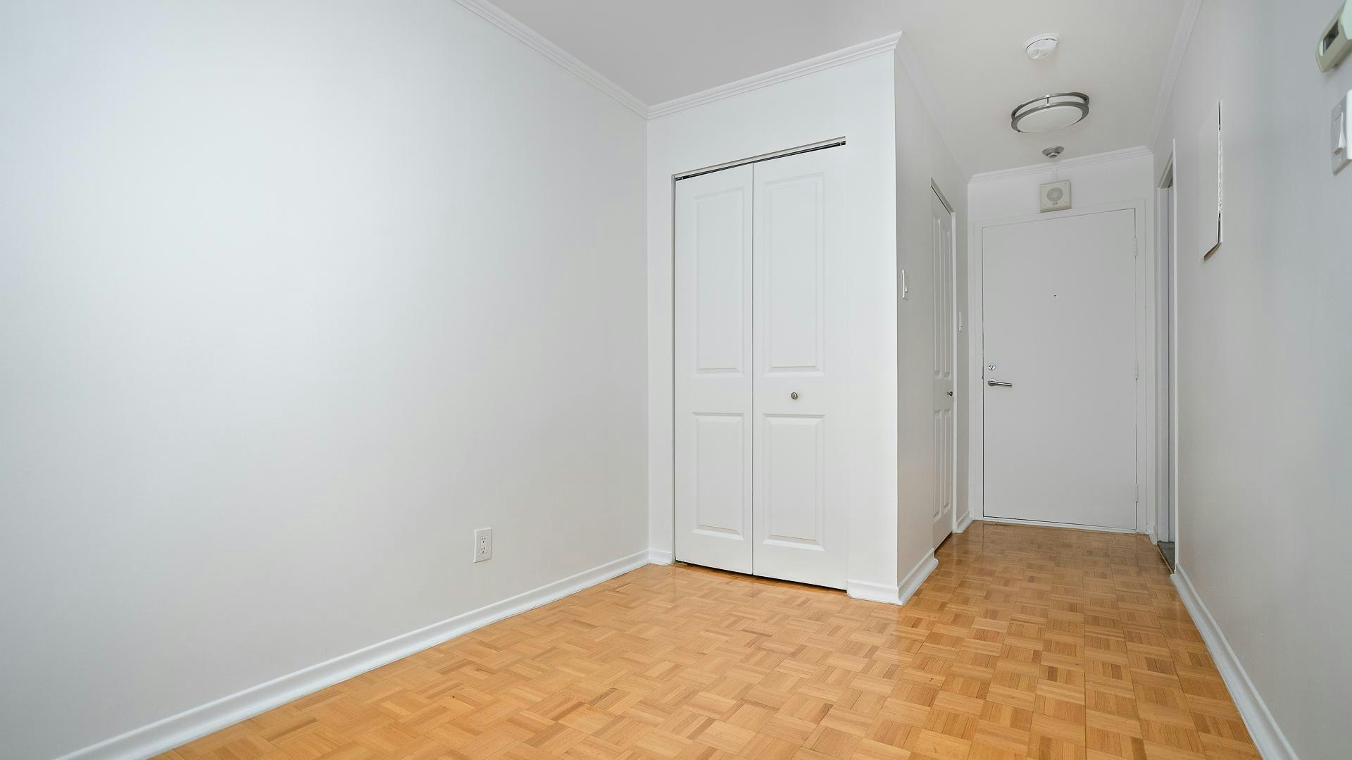 2100 Saint Marc Rue, Montréal, QC, H3H 2G6 - 27