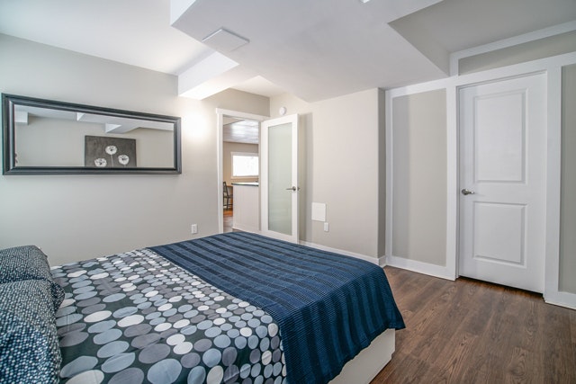 915 13 Avenue SW, Calgary, AB, T2R 1A9 - 12