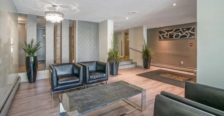 915 13 Avenue SW, Calgary, AB, T2R 1A9 - 4