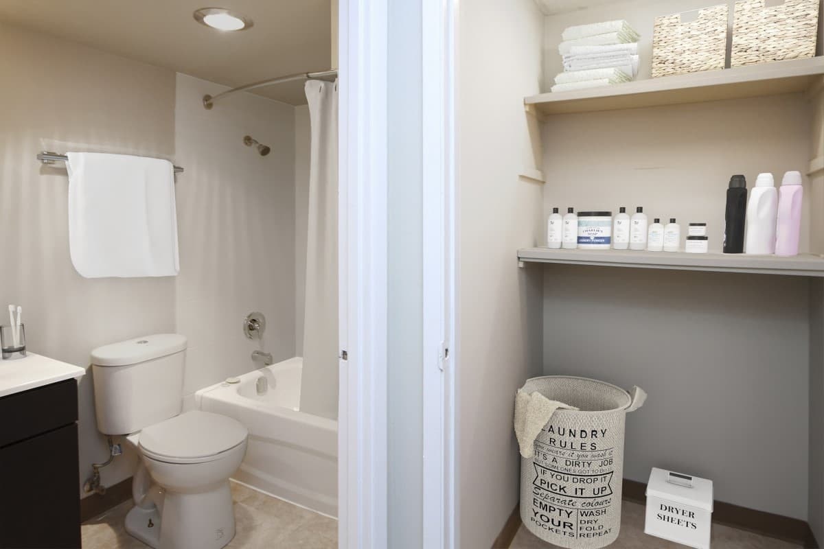 915 13 Avenue SW, Calgary, AB, T2R 1A9 - 10