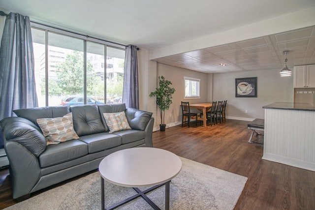 915 13 Avenue SW, Calgary, AB, T2R 1A9 - 11