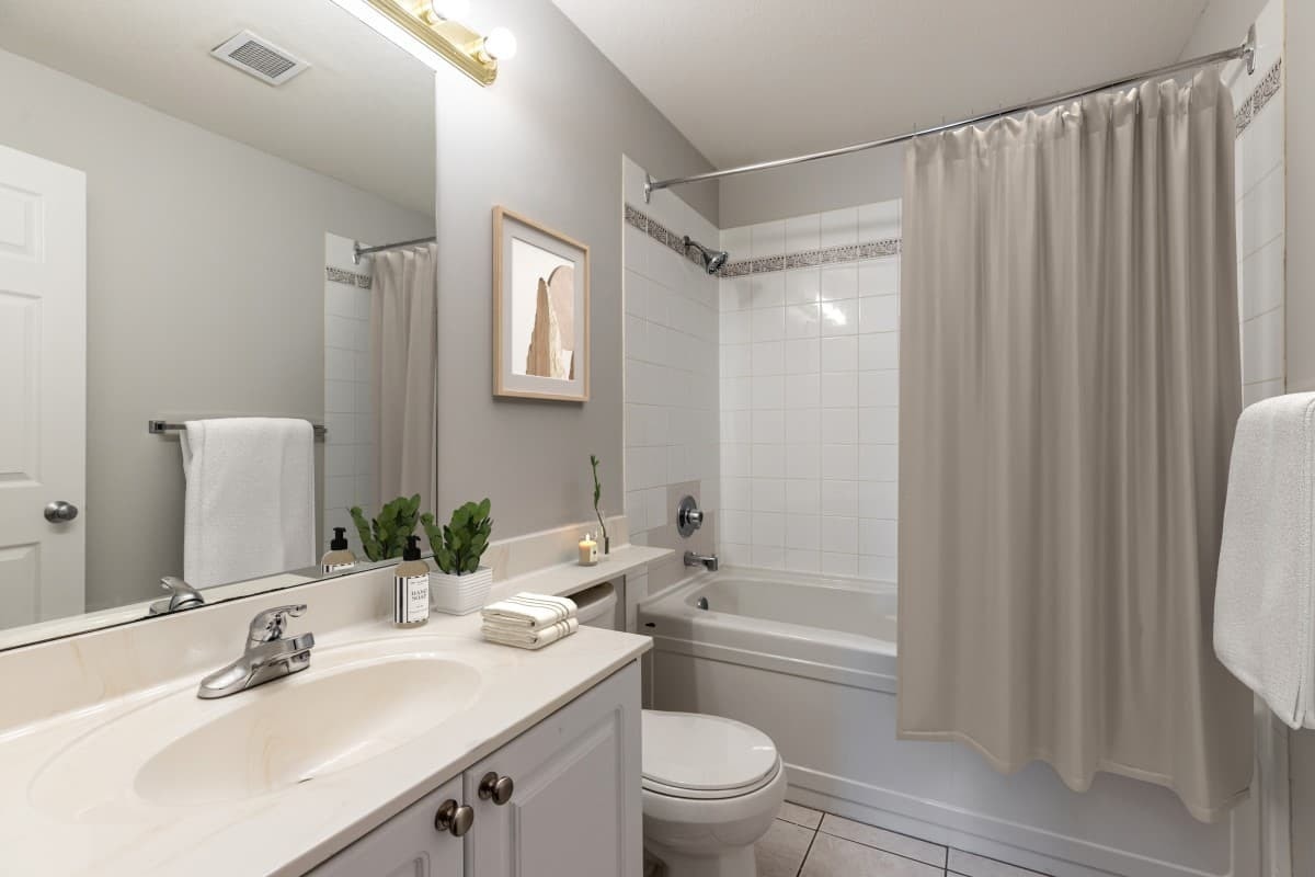 1017 11 Avenue SW, Calgary, AB, T2R 0G1 - 14