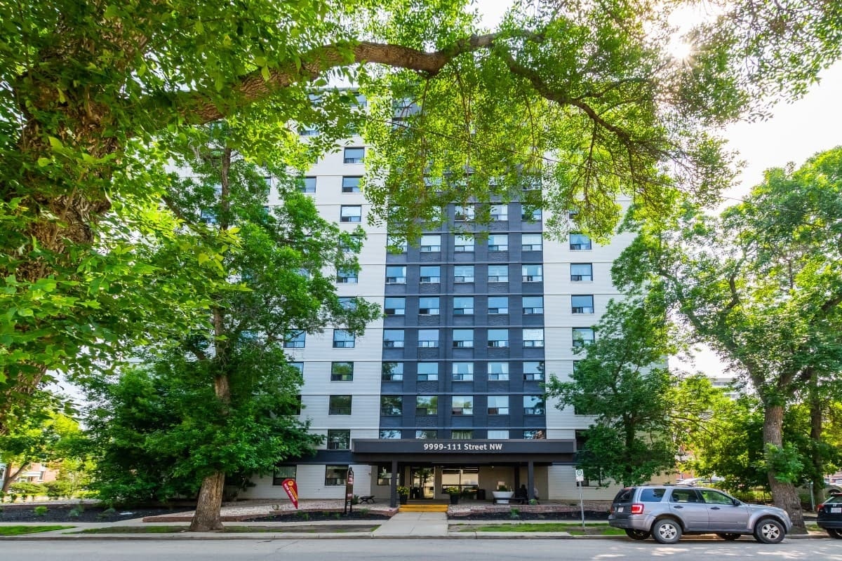 9999 111th Street NW, Edmonton, AB, T5K 1K3 - 5