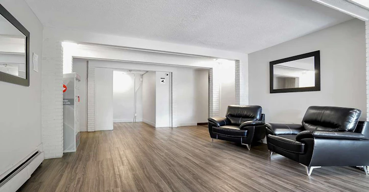 7425 18th Avenue, Burnaby, BC, V3N 1H6 - 3