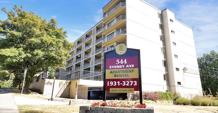 544 Sydney Avenue, Coquitlam, BC, V3K 3J8 - 21