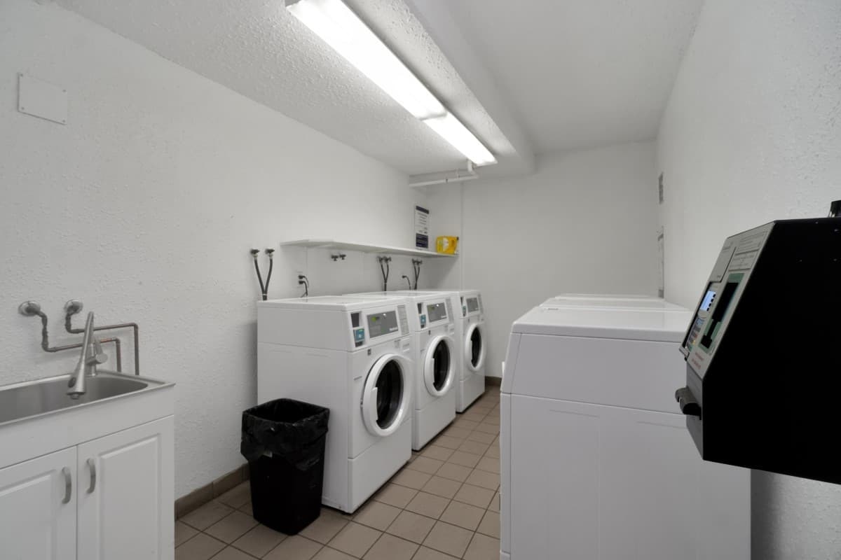 2010 St. Johns Street, Port Moody, BC, V3H 2A2 - 10