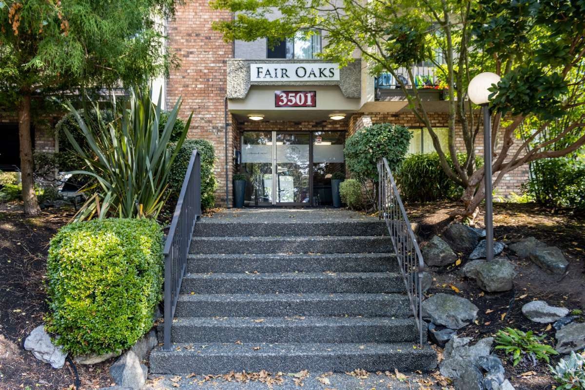 3501 Savannah Avenue, Saanich, BC, V8X 1S5 - 2