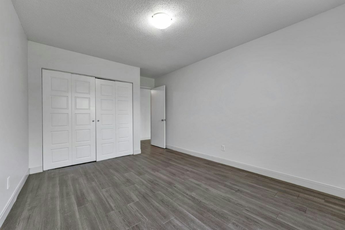 10463 150th Street, Surrey, BC, V3R 4B2 - 4