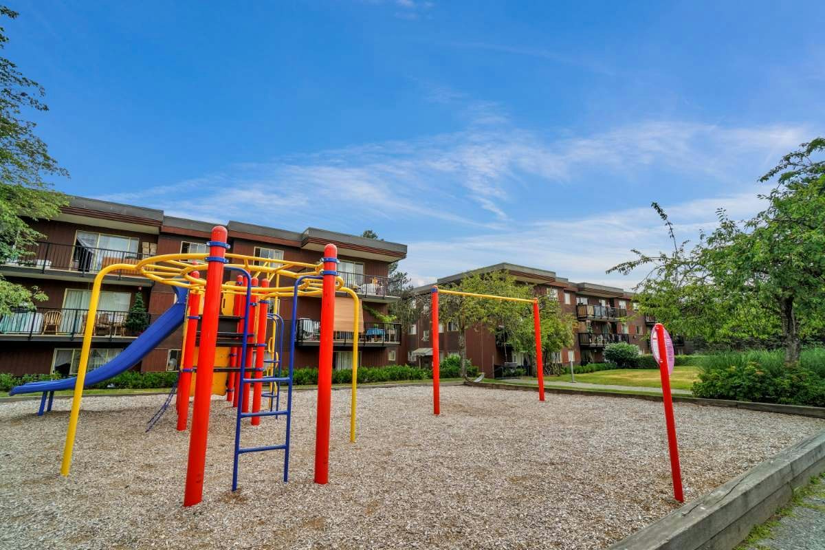 10463 150th Street, Surrey, BC, V3R 4B2 - 14