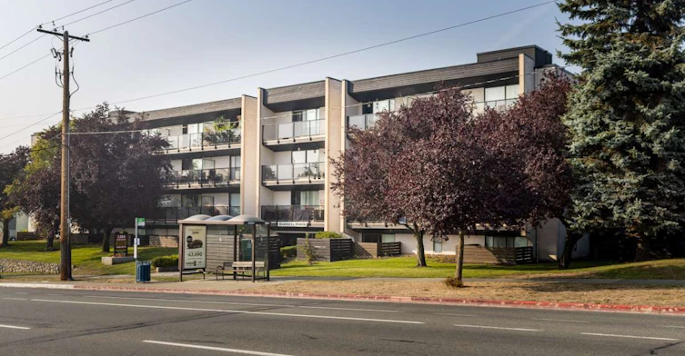 1204 Yates Street, Victoria, BC, V8V 4V1