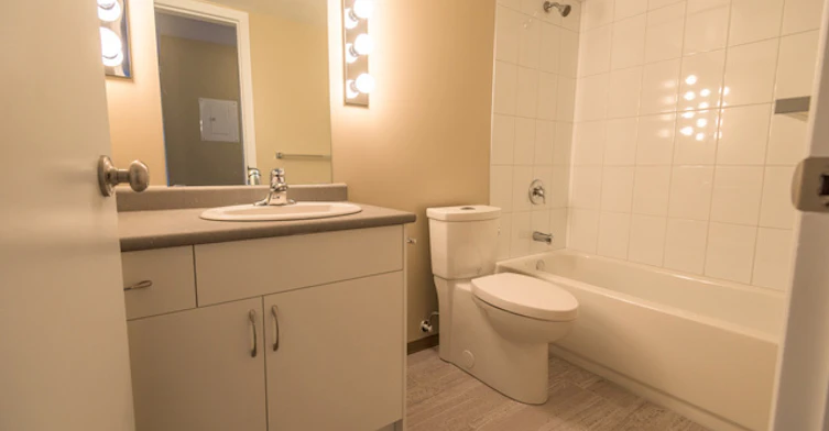 443 Superior Street, Victoria, BC, V8V 4S7 - 9