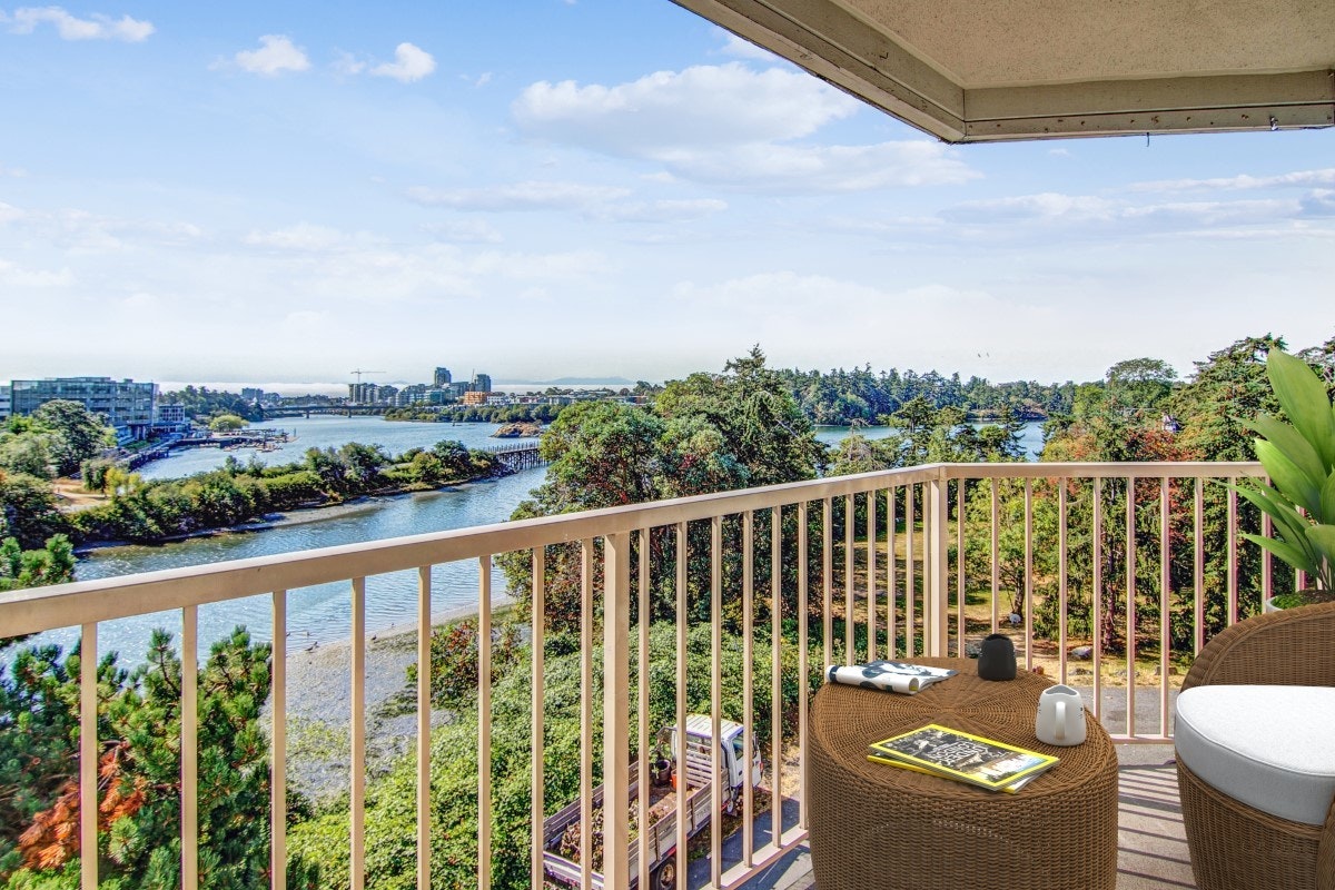 243 East Gorge Road, Victoria, BC, V9A 1L1 - 3