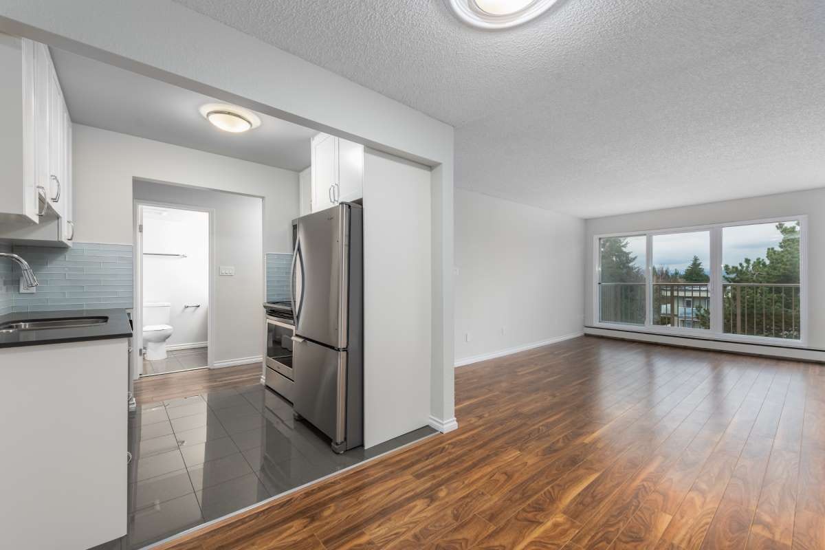 3220 Quadra Street, Saanich, BC, V8X 1G4 - 9