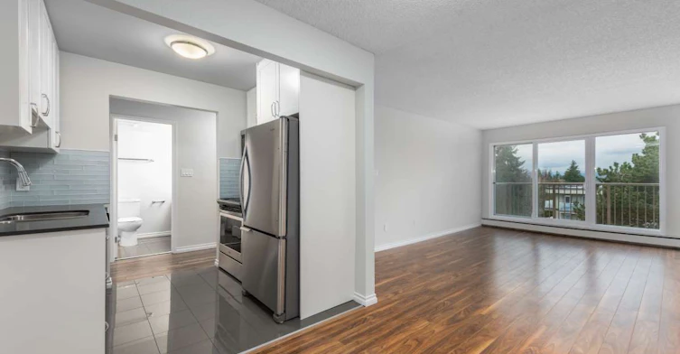 3220 Quadra Street, Saanich, BC, V8X 1G4 - 9