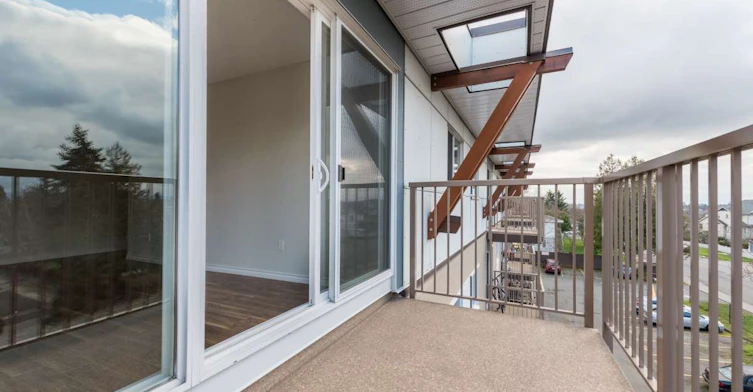 3220 Quadra Street, Saanich, BC, V8X 1G4 - 10