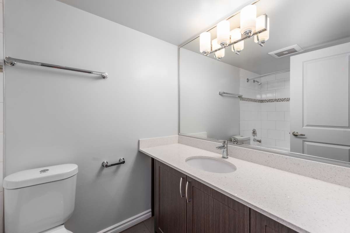 3220 Quadra Street, Saanich, BC, V8X 1G4 - 12