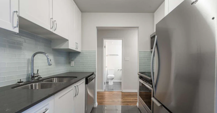 3220 Quadra Street, Saanich, BC, V8X 1G4 - 2
