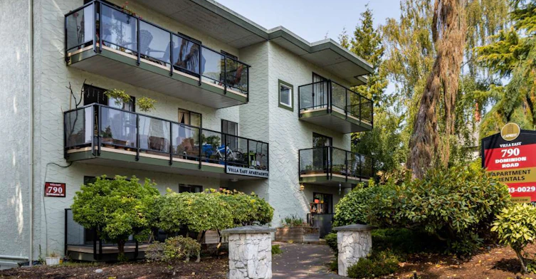 790 Dominion Road, Victoria, BC, V9A 4E7