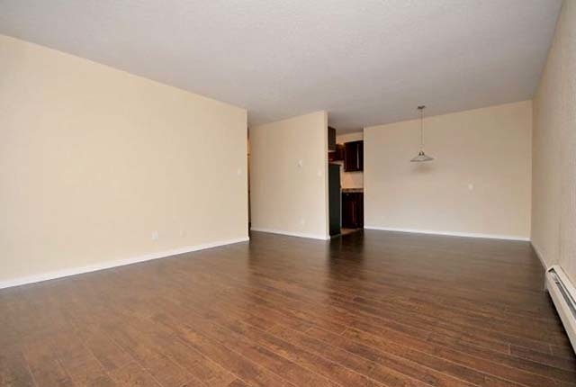 955 Humboldt Street, Victoria, BC, V8V 2Z9 - 8