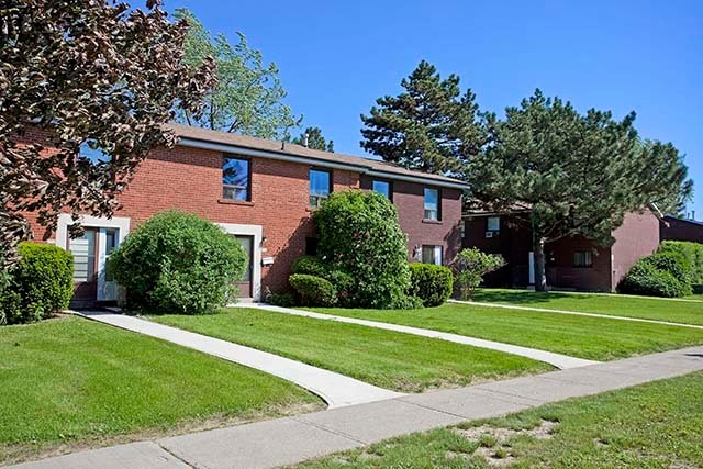  Balmoral Drive, Brampton, ON, L6T 1V3 - 4