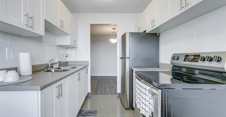 3 Knightsbridge Road, Brampton, ON, L6T 3X3 - 9