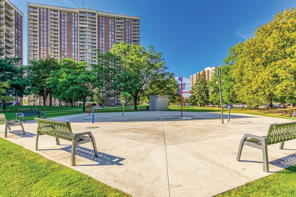 3 Knightsbridge Road, Brampton, ON, L6T 3X3 - 14