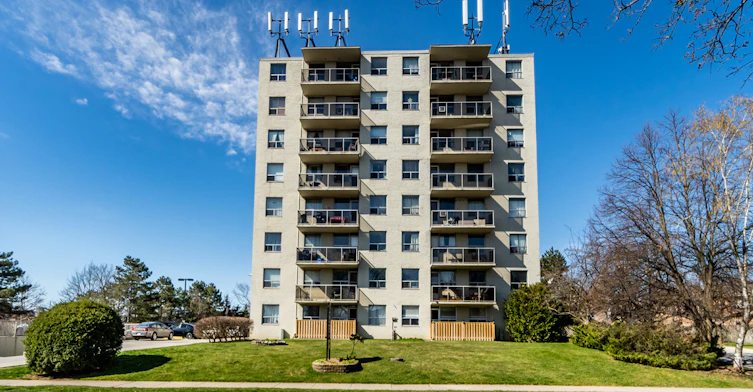 4067 Longmoor Drive, Burlington, ON, L7L 1X4