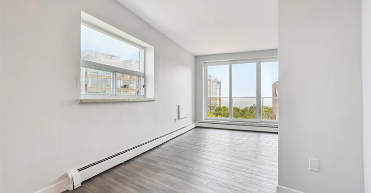 5200 Lakeshore Road, Burlington, ON, L7L 1C5 - 12