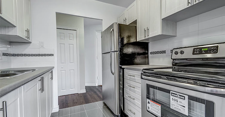 5200 Lakeshore Road, Burlington, ON, L7L 1C5 - 10