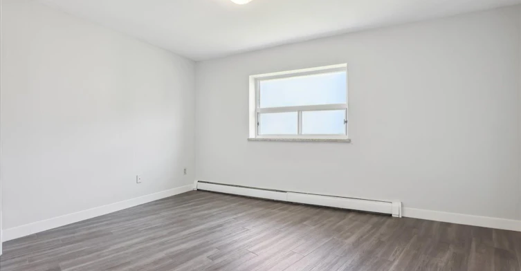 5200 Lakeshore Road, Burlington, ON, L7L 1C5 - 14
