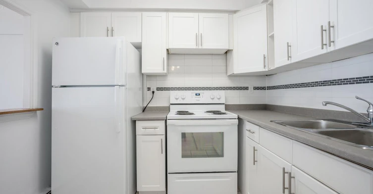 511 Guelph Line, Burlington, ON, L7R 3M3 - 11