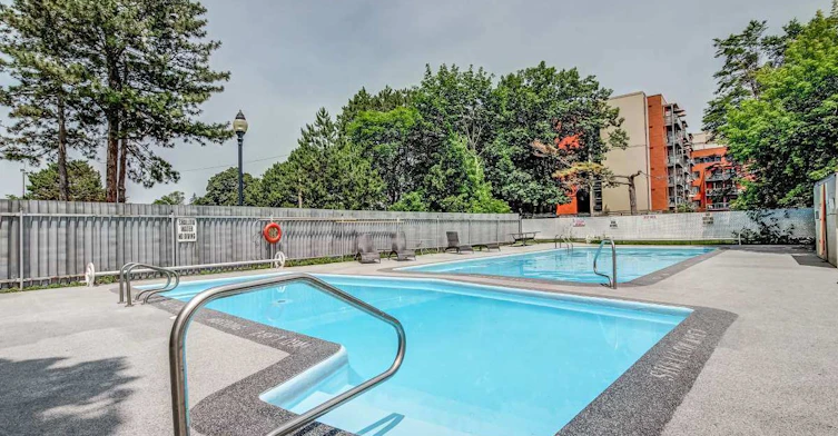 511 Guelph Line, Burlington, ON, L7R 3M3 - 5